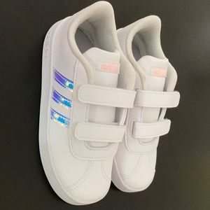 Girls adidas tennis sneaker